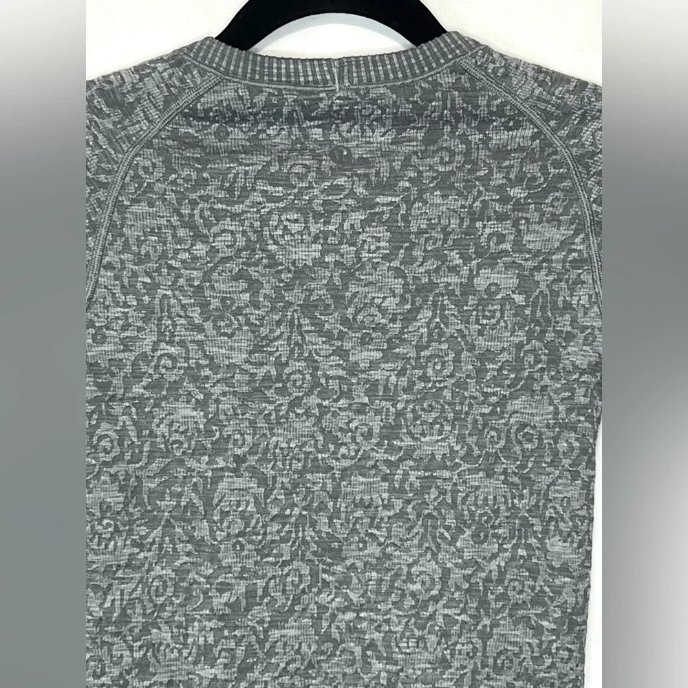 Lululemon Rest Less Pullover Long Sleeve Thumb Holes Activewear Running Layer